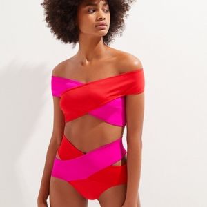 NWT - OYE Luccette Bikini Red/Fuschia Bicolor. Size Medium